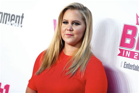 Amy Schumer Mean Girls Amy Schumer Goes Nude Shows Off Cute C Section