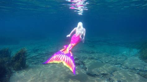 Real Life Mermaid Melissa Photo Gallery Professional Mermaid In