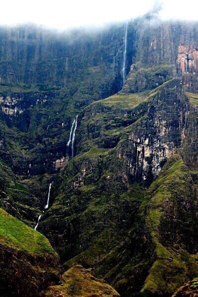 Majestic Drakensberg In South Africa What A Beautiful World Beautiful
