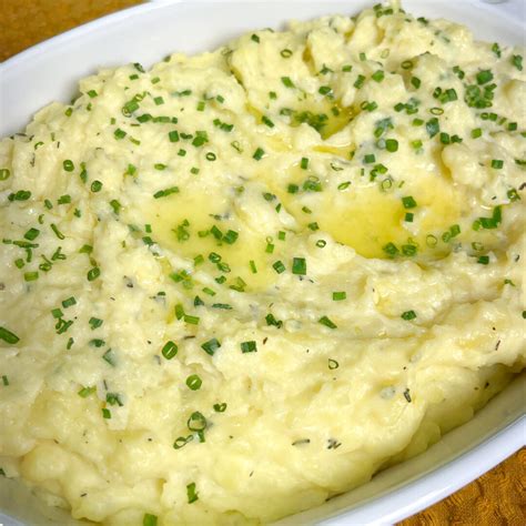 Creamy Garlic Mashed Potatoes Tonis Recipes