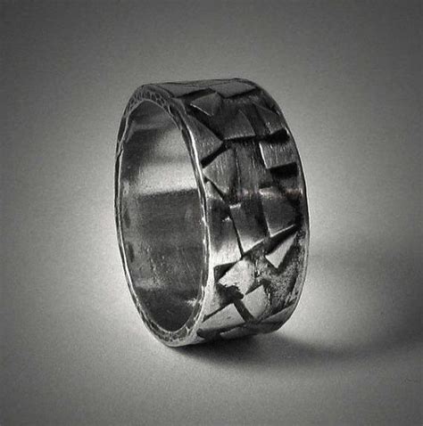 Https://tommynaija.com/wedding/mens Wedding Ring Near Me