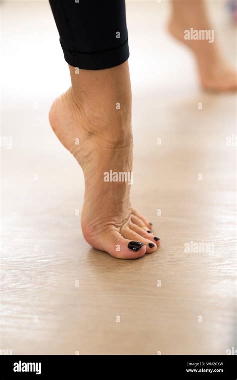 Tiptoe Hi Res Stock Photography And Images Alamy