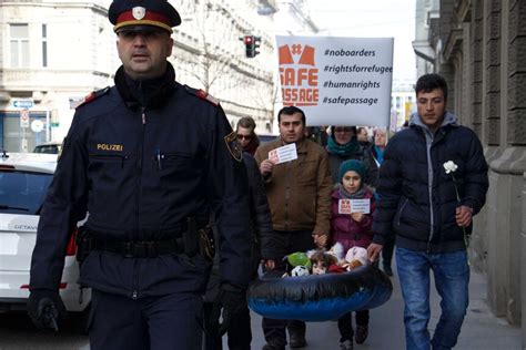 Eu Migrant Crisis Austrias Refugee Compassion Put To The Test As