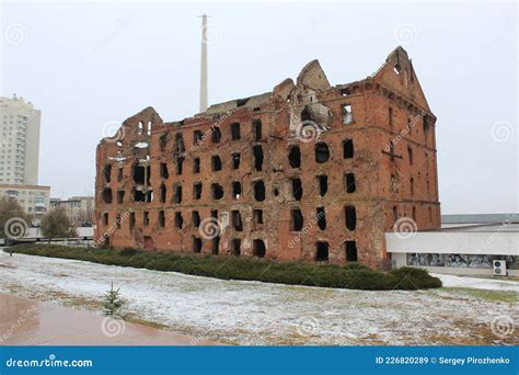 Stalingrad Volgograd Wwii Russia Monument Building Ruins Editorial