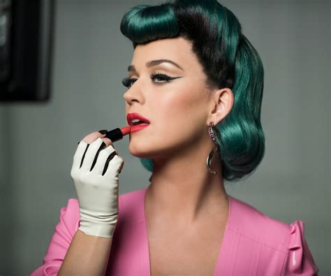 Katy Perry Collaborated With Covergirl On A Makeup Collection