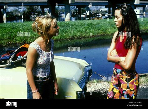 Britney Spears Zoe Saldana Crossroads Stock Photo Alamy