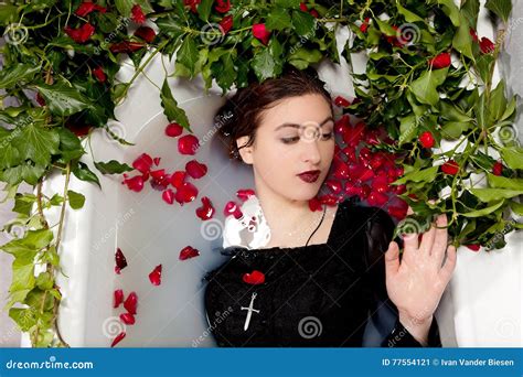 Girl Milk Water Bath Red Roses Ivy Stock Image Image Of Healthy Roses 77554121