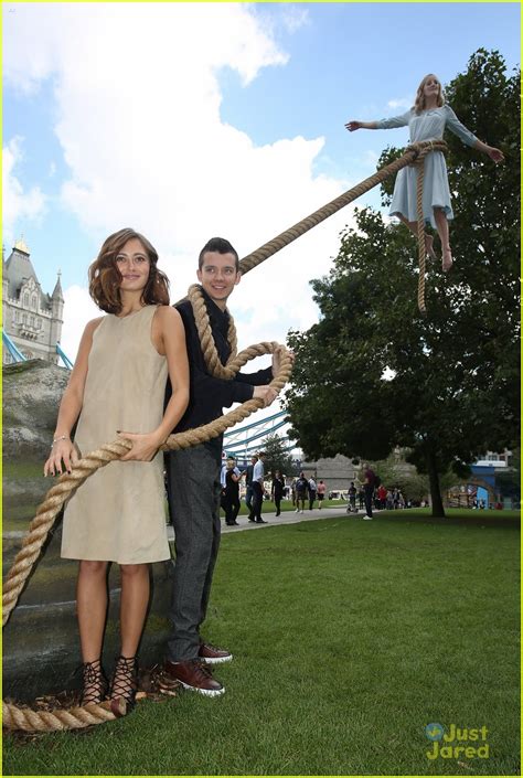 Full Sized Photo Of Ella Purnell Asa Butterfield Peregrine Photocall Asa Butterfield Ella