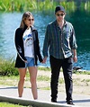 Robert Pattinson en Español: Rob y su novia Suki Waterhouse caminando ...