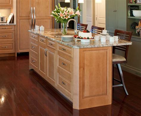 Some people want a kitchen island for added counter space, but wouldn't it be great to add more storage as well. 5 great ideas for kitchen islands | Ideas 4 Homes