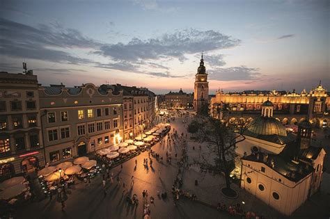 Compare the local time of two timezones, countries or cities of the world. Time for... Krakow, Poland | C&IT