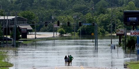 Mississippi River Rising To Near Historic Level As Catastrophic