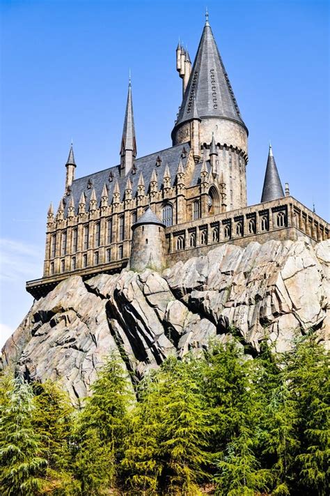 La Escuela De Hogwarts De Harry Potter Foto De Archivo Editorial Imagen De Asustadizo Malo