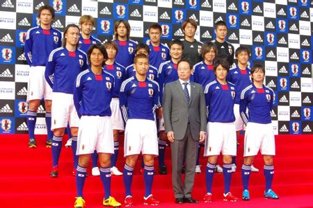 See more of 公益財団法人 日本サッカー協会 on facebook. サッカー日本代表新ユニフォームは革命をテーマに選手が ...