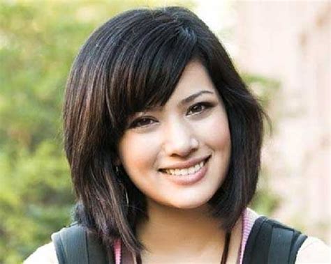 Hairstyles for asian hair usually involve lightweight texture achieved with gentle feathering. 30 Easy And Cute Hairstyles | Hairstyles & Haircuts 2016 ...