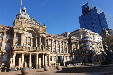 ISG wins £32m Birmingham Council House refurb