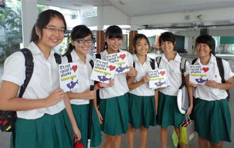 Raffles institution, singapore raffles institution (ri) at its first site bounded by stamford, north bridge, bras basah and beach roads. SSU Singapore School Uniforms: RJC Raffles Institution ...