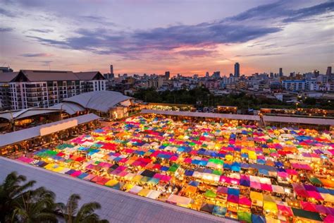 Découverte Des Plus Beaux Marchés Au Cœur De Bangkok Sawa Discovery