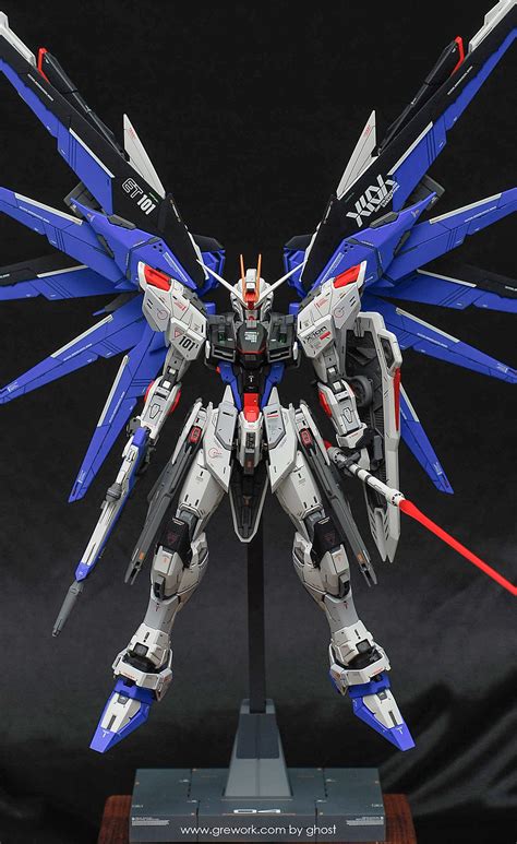 Custom Build MG 1 100 Freedom Gundam Ver 2 0 Detailed