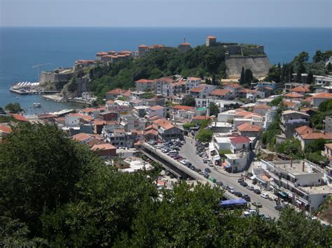 Today, the most bitter conflicts are between parties that appeal to majority ethnic… crisiswatch montenegro . Datei:Ulcinj, Montenegro.jpg - Wikitravel