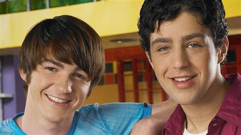 Drake And Josh Josh Peck Reveals Where He And Drake Bell Currently Stand