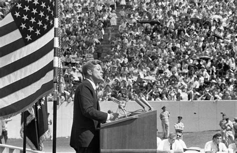 60 Years Ago Jfk Delivered His We Choose To Go To The Moon Speech