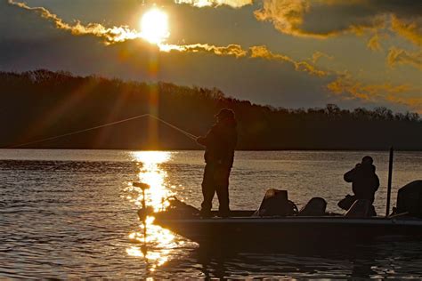 Bassmaster Elite Anglers Begin Practice On Lake Chickamauga Wtvc