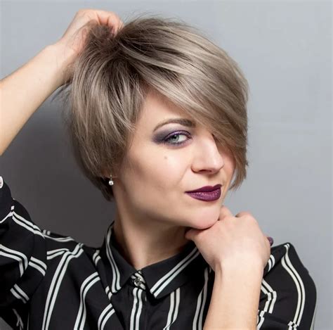 35 Stately Short Layered Bob Hairstyles To Try In 2023