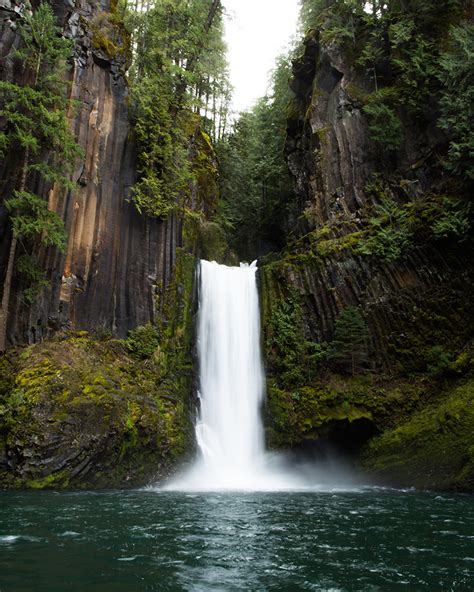 10 Fun Places To Visit In Oregon On A Road Trip Shes Catching Flights