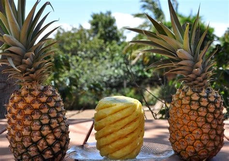 Thanhs Kitchen How To Prepare A Pineapple
