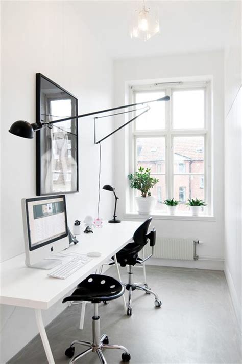Minimalist Office Designs For Maximum Productivity