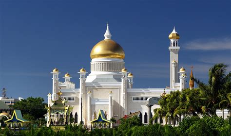 Bruneydagi bunday ibodatxonalar omar ali saifuddin masjidi. Sultan Omar Ali Saifuddien Mosque | Sultan Omar Ali ...