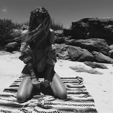 Pin By Restituta Pultek On My Style Beach Babe Black And White Photography White Photography