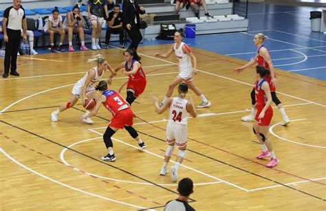 Turgutlu Belediyesi Kadın Basketbol Takımı İkinci Yarıya Ankarada