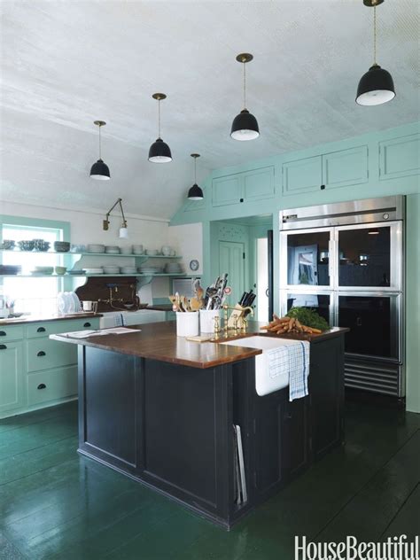 The mint green is echoed in a subway tile backsplash and. 12 Mint Green Rooms - Ideas for Mint Green Home Decor