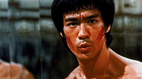 Eddig 33380 alkalommal nézték meg. Bruce Lee A Sárkány Közbelép Teljes Film Magyarul Videa ...