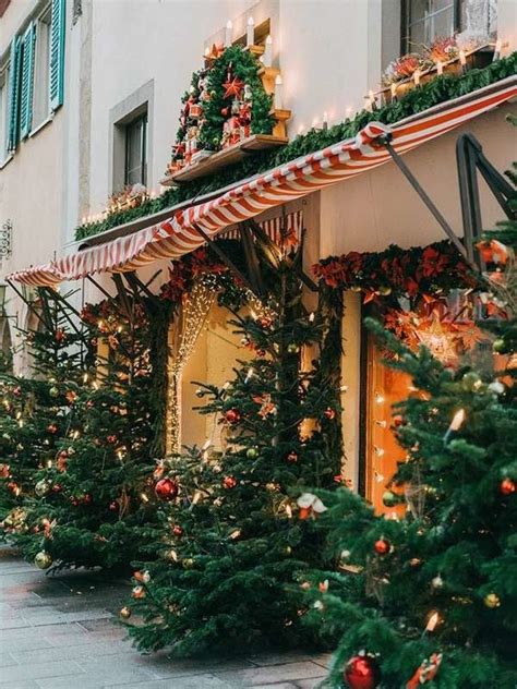 These 10 Towns Celebrate Christmas Year Round Christmas