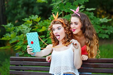 Best Friends Photos In Park Group Selfies Stock Image Image Of Friendship Bench 56840275