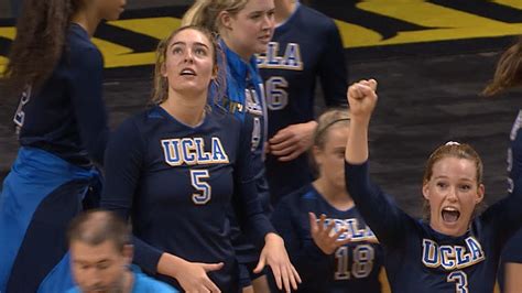 Recap No 20 Ucla Womens Volleyball Upsets No 16 Oregon In Five On