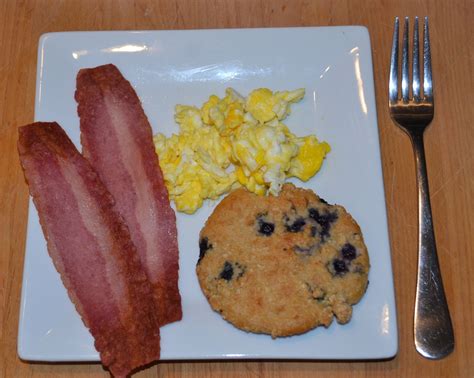 Breading the zucchini strips gives them a satisfying crunch, while the chipotle cream adds a zesty spice. 7 point breakfast #determined #weightwatchers | Breakfast ...