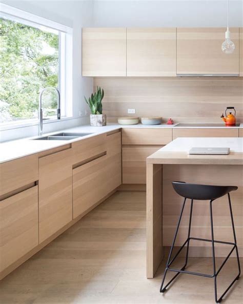 Wood Kitchen Backsplashes With Modern Touches