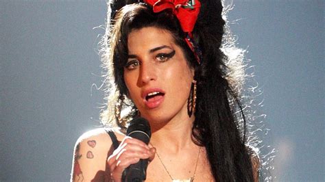 The Tragic Real Life Story Of Amy Winehouse