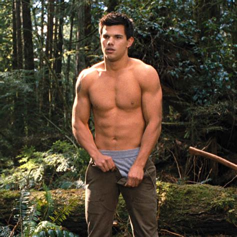 Happy Birthday Taylor Lautner See His Sexiest Shirtless Moments In The Twilight Movies Life