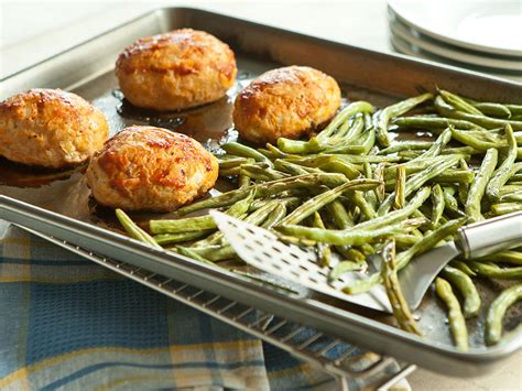 Preheat the oven to 375°f. Recipe: Mini Turkey Meatloaf and Green Beans Sheet Pan ...