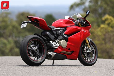 Ducati 1299 panigale price in bangkok starts from thb 1.4 million for base variant standard, while the top spec variant s costs at thb 1.8 million. Review: 2015 Ducati 1299 Panigale S - CycleOnline.com.au