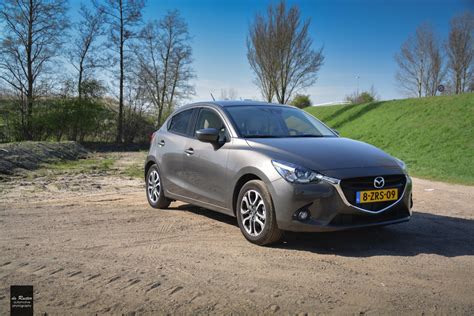It replaces the 2011 mazda 2 1.3 mzr 84. Test Mazda 2 SkyActiv-G 90 TS+ - Autoverhaal.nl