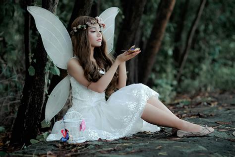 Woman Wearing Fairy Costume · Free Stock Photo