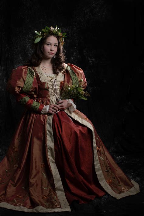Renaissance Dress Fashion Dresses