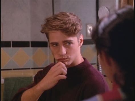 Pelo liso, actriz estadounidense, bailes, series y peliculas, libros, fondos, beverly hills 90210. 1x02 The Green Room - Beverly Hills 90210 Image (18675540 ...