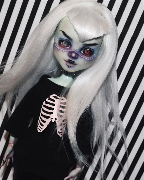 Custom Mh Dolls Custom Monster High Dolls Monster High Dolls Ooak Dolls